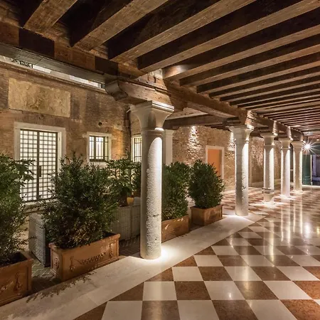Palazzo Morosini Degli Spezieri - Lifestyle Apartment
