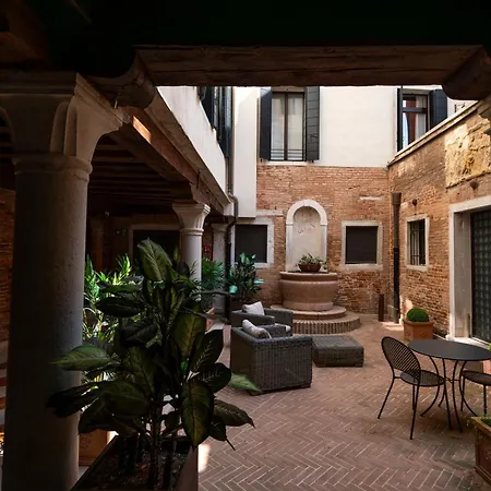Palazzo Morosini Degli Spezieri - Lifestyle Apartment *