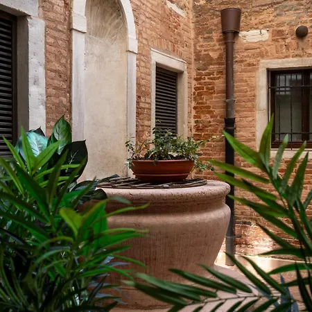 Apartamento Palazzo Morosini Degli Spezieri - Lifestyle Veneza