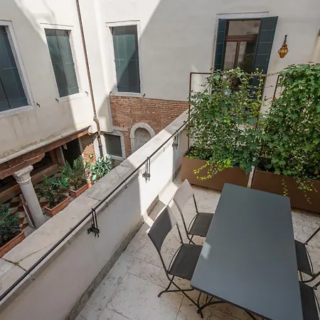 Apartamento Palazzo Morosini Degli Spezieri - Lifestyle *