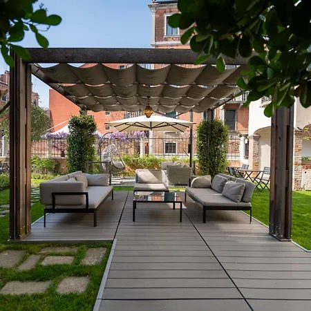 Palazzo Morosini Degli Spezieri * Venezia