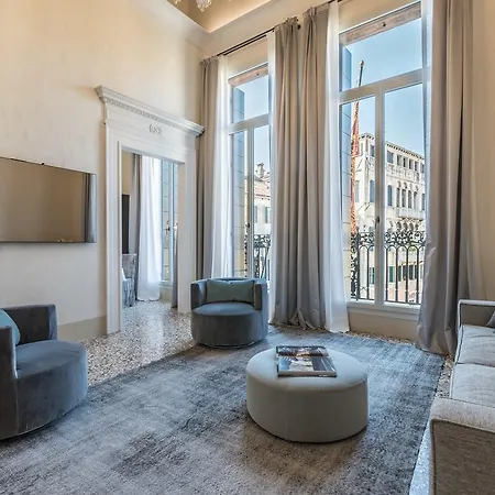 Appartamento Palazzo Morosini Degli Spezieri *