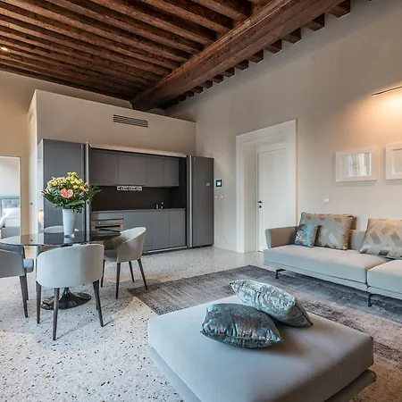 Palazzo Morosini Degli Spezieri