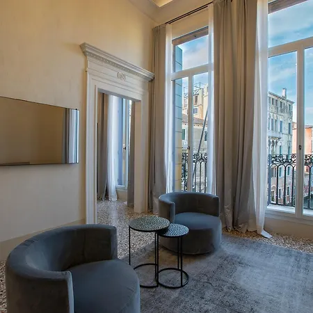 Palazzo Morosini Degli Spezieri * Venezia