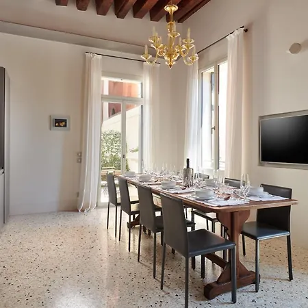 Palazzo Morosini Degli Spezieri Appartamento