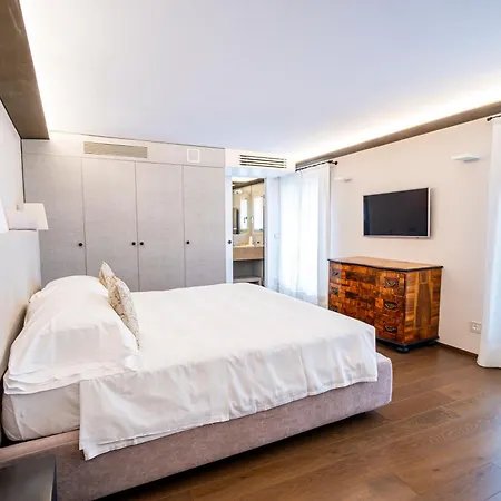 Palazzo Morosini Degli Spezieri - Lifestyle Апартаменты